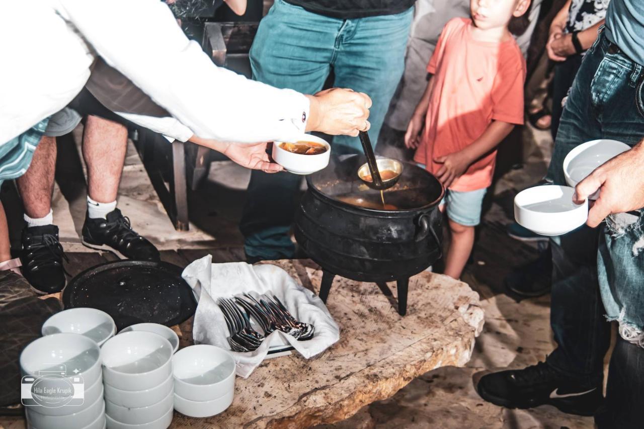 Eden Inn Zikhron Ya'akov Exteriör bild
