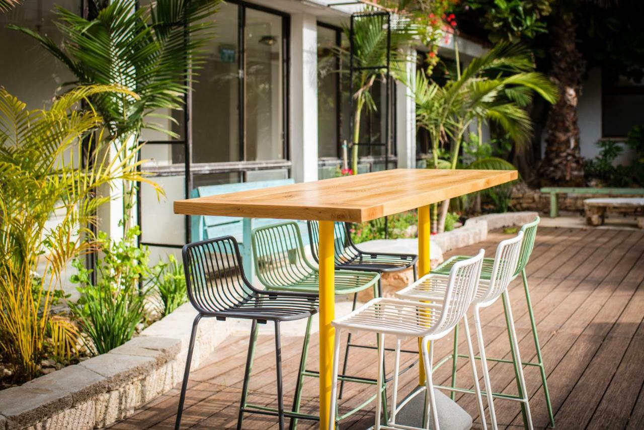 Eden Inn Zikhron Ya'akov Exteriör bild